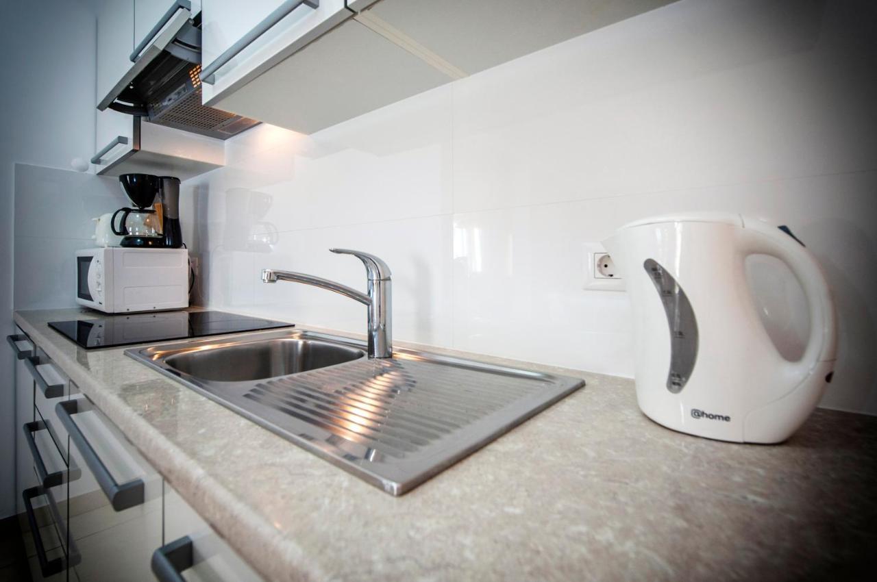 Apartments And Rooms Camaiore Rovinj Exterior foto
